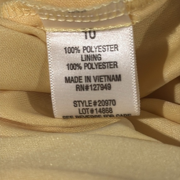 Emma and Michelle yellow print sleeveless maxi dress with belt size 10 - Picture 13 of 13